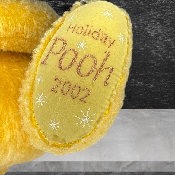 Disney Winnie the Pooh Plush – 2002 Holiday Edition – Collectible Bear - Picture 3 of 10